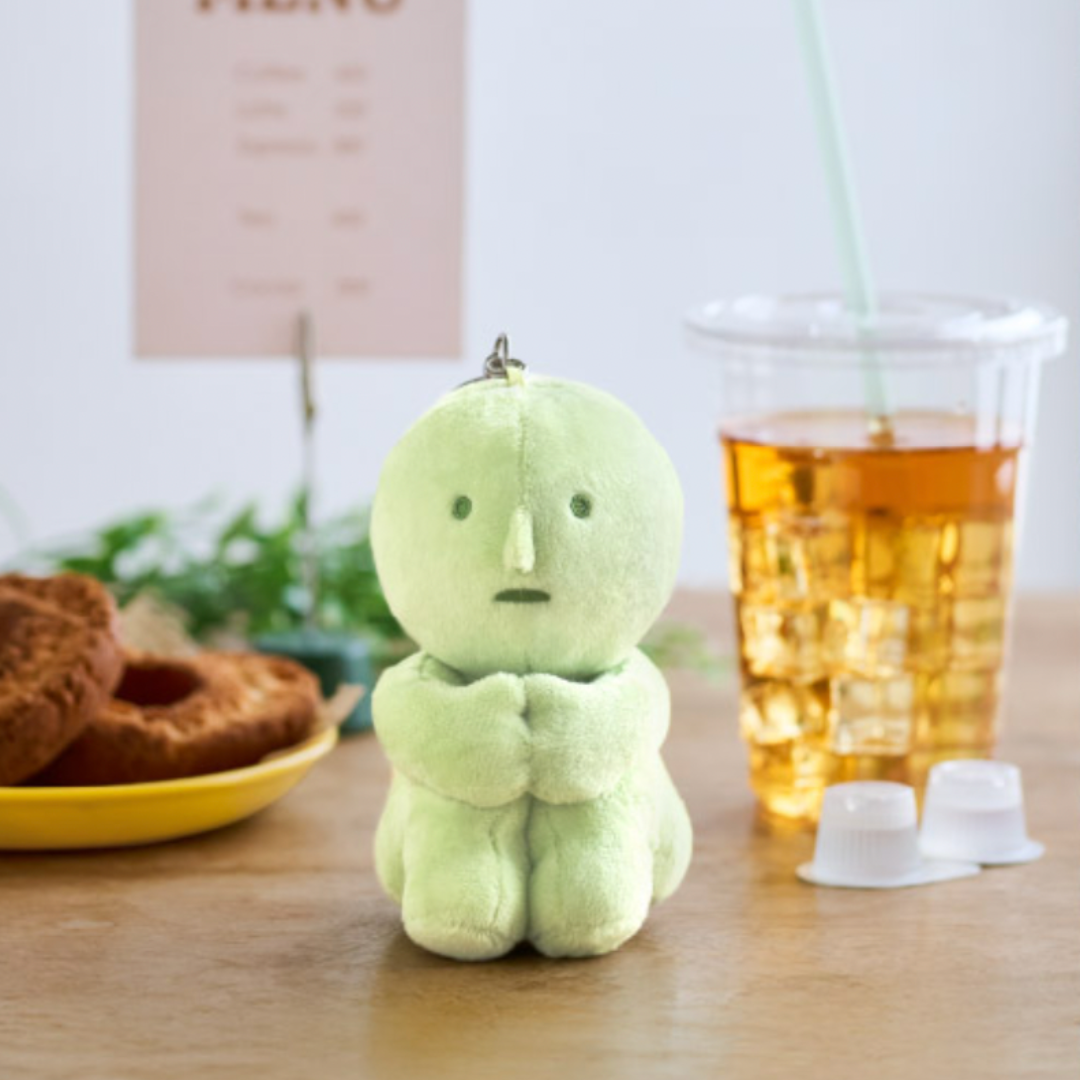 SMISKI Plush Keychain - Hugging Knees