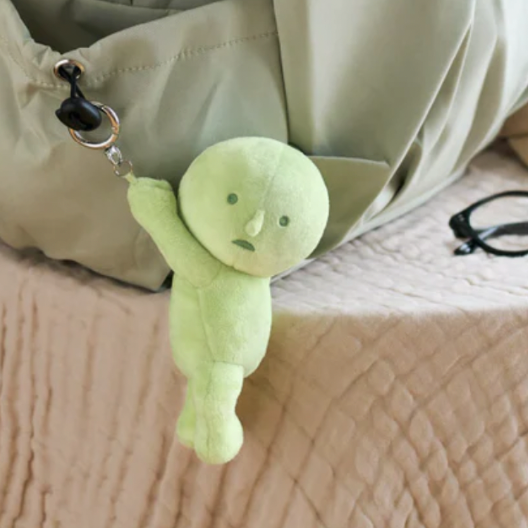 SMISKI Plush Keychain - Hanging On